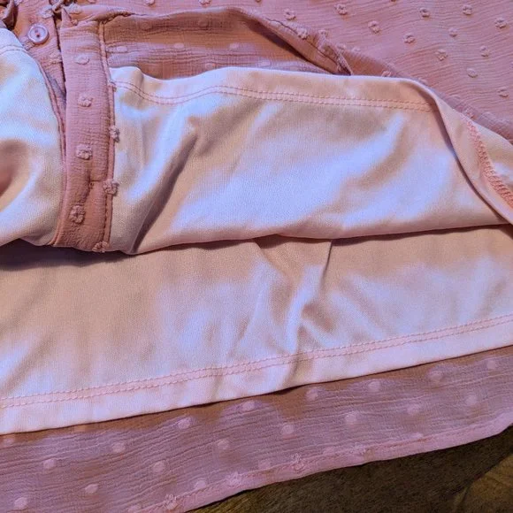 NWT Gibsonlook Short Sleeve Swiss Dot Full Placket Blouse, Mauve, Large - Picture 11 of 12